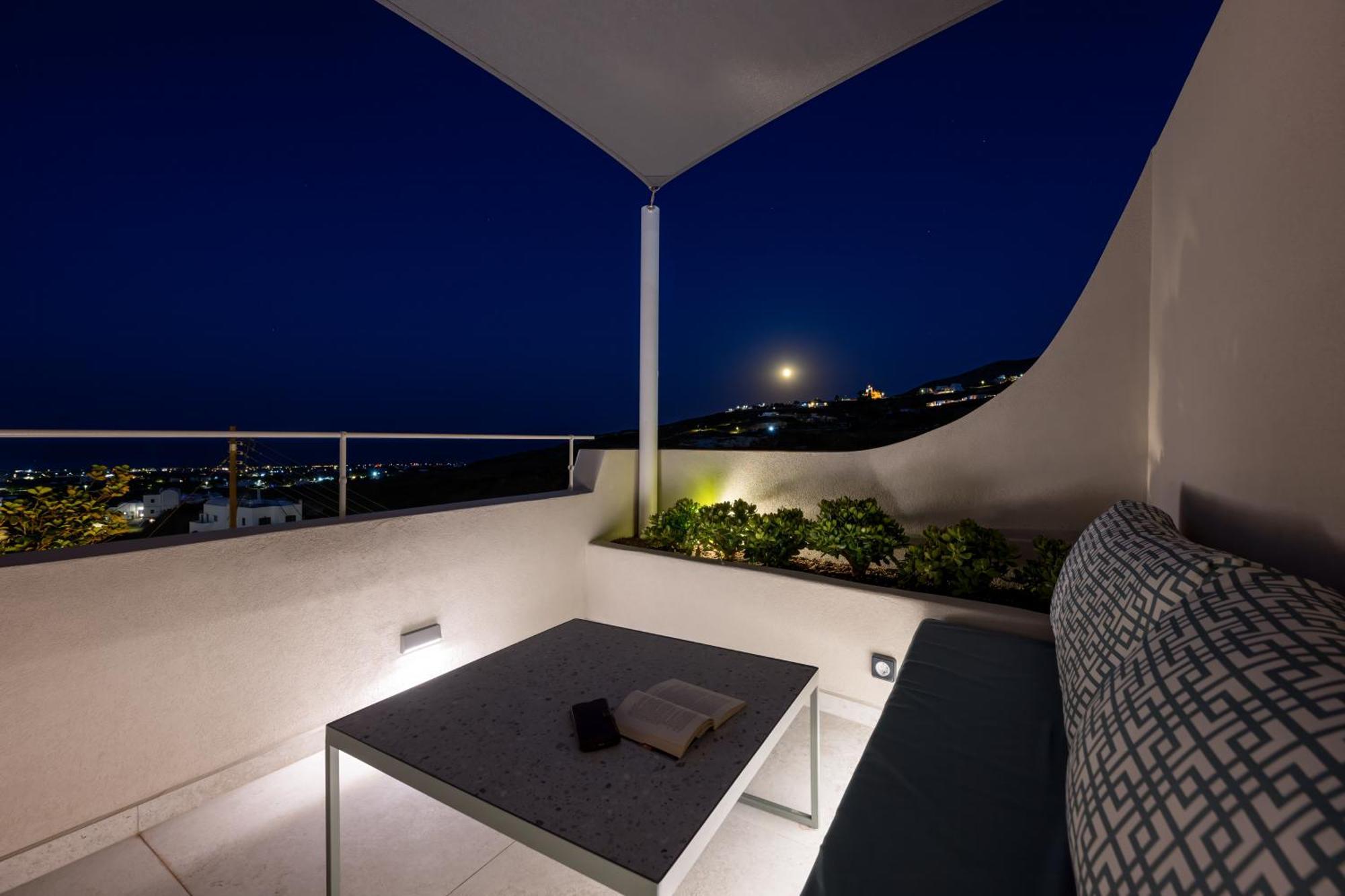 Galaria Serenity Suites Vóthon Exteriör bild